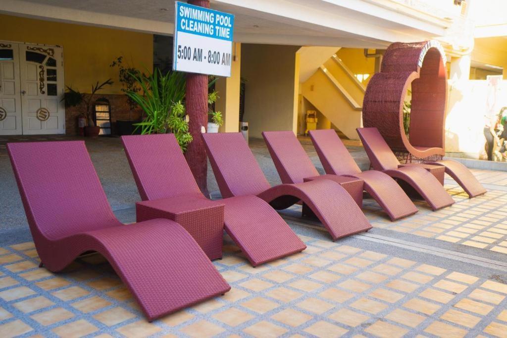 Suzuki Beach Hotel Olongapo Εξωτερικό φωτογραφία