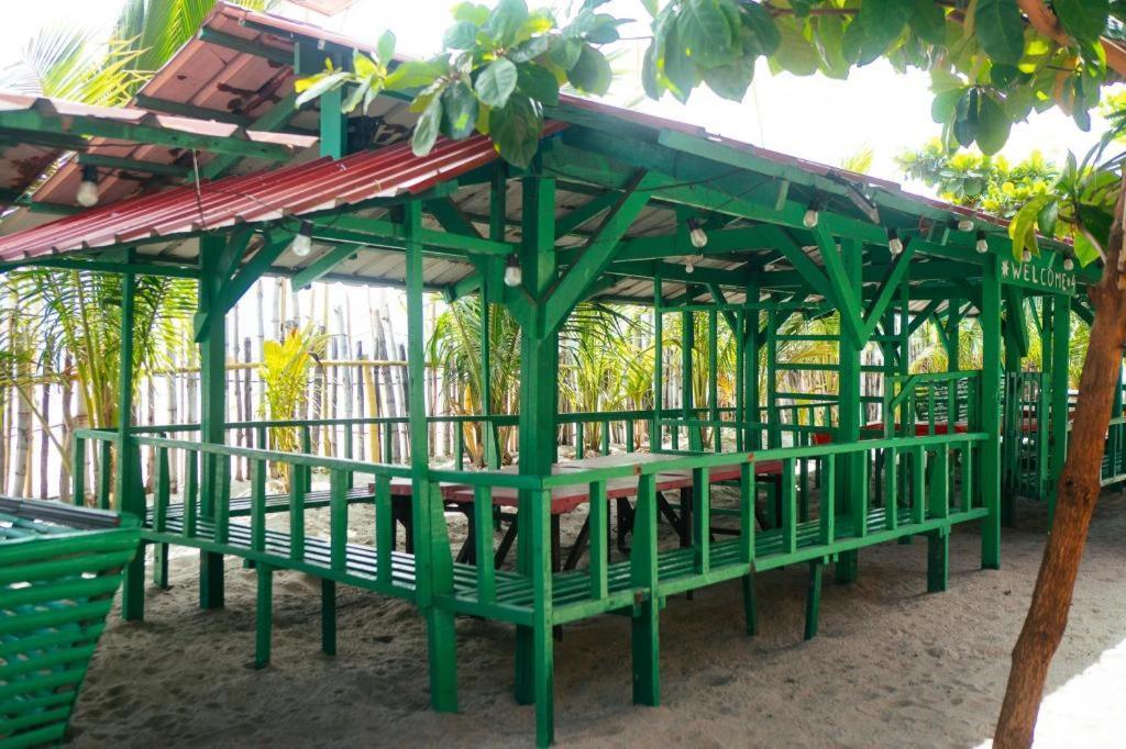 Suzuki Beach Hotel Olongapo Εξωτερικό φωτογραφία