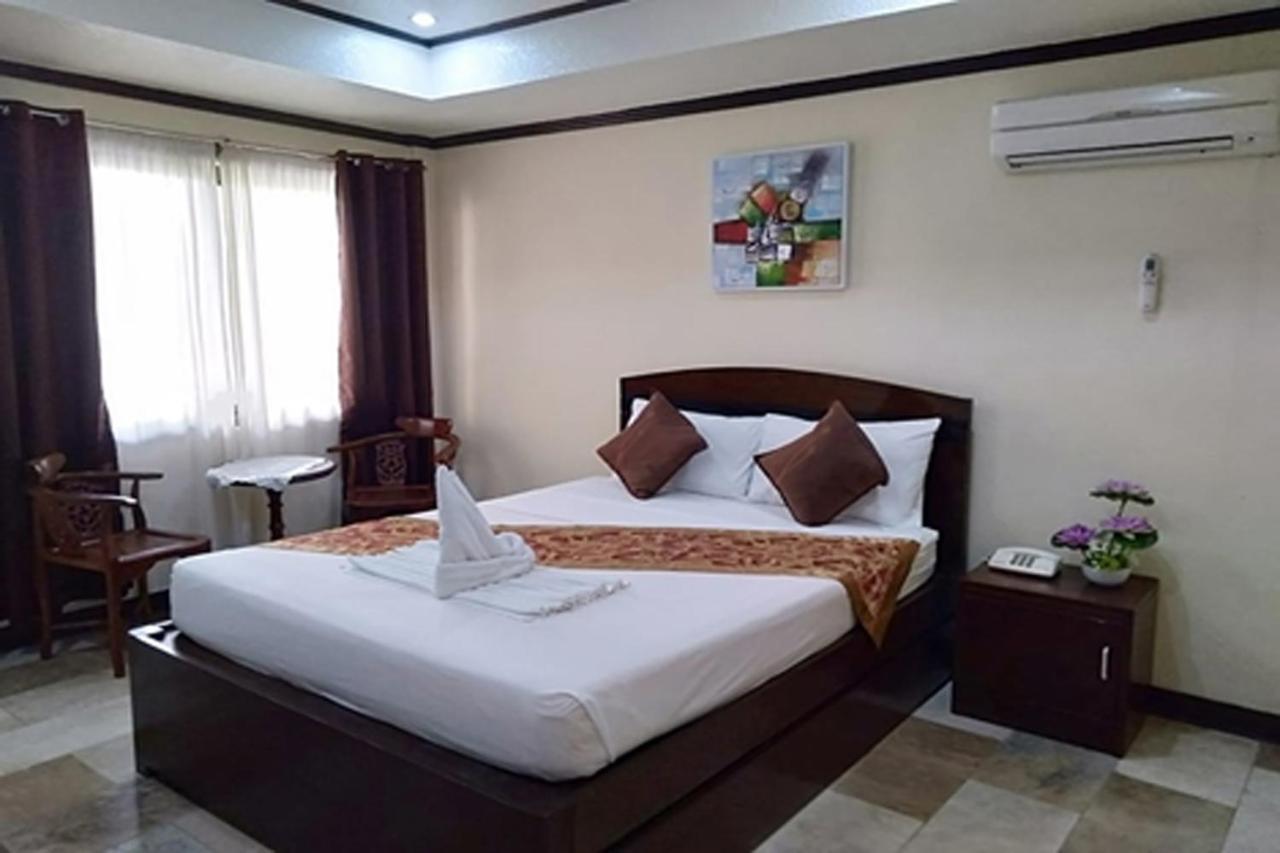 Suzuki Beach Hotel Olongapo Εξωτερικό φωτογραφία