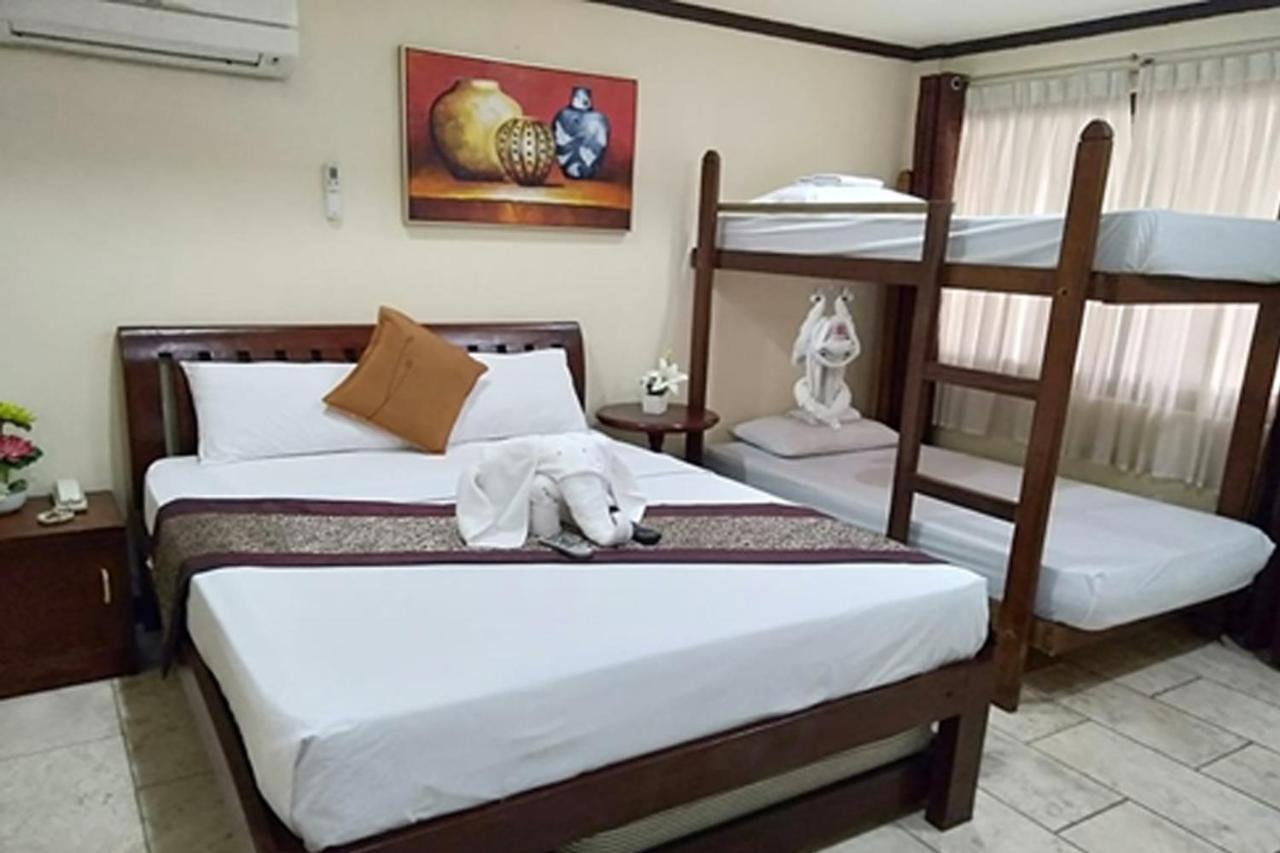 Suzuki Beach Hotel Olongapo Εξωτερικό φωτογραφία
